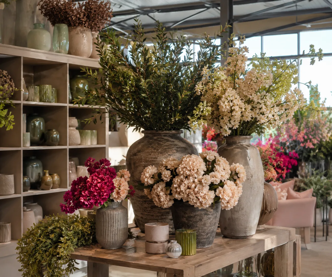 Decoflora - Zijden bloemen in vazen